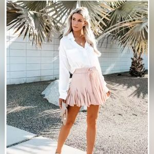 ⭐️ NEW ☆ VICI •SKORT 🔸️ Swing & Shout Ruffle Skirt • Blush ▪︎ SIZE: LARGE
